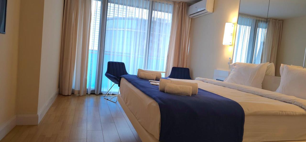 Orbi Sea Breeze Apartments Batumi Exterior photo